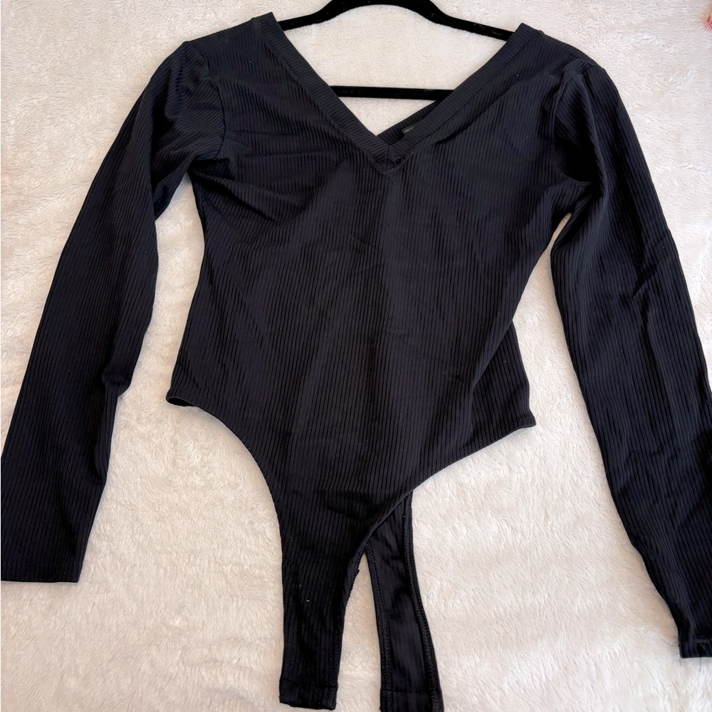 V-Neck black bodysuit thong